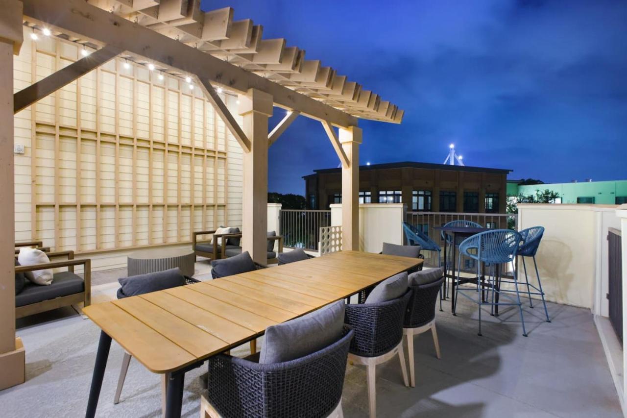 Modern 2br-w Prkng, Near Rvrwalk, Dome & Conv Ctr San Antonio
