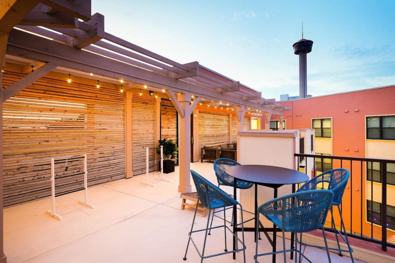 Modern 2br-w Prkng, Near Rvrwalk, Dome & Conv Ctr *
