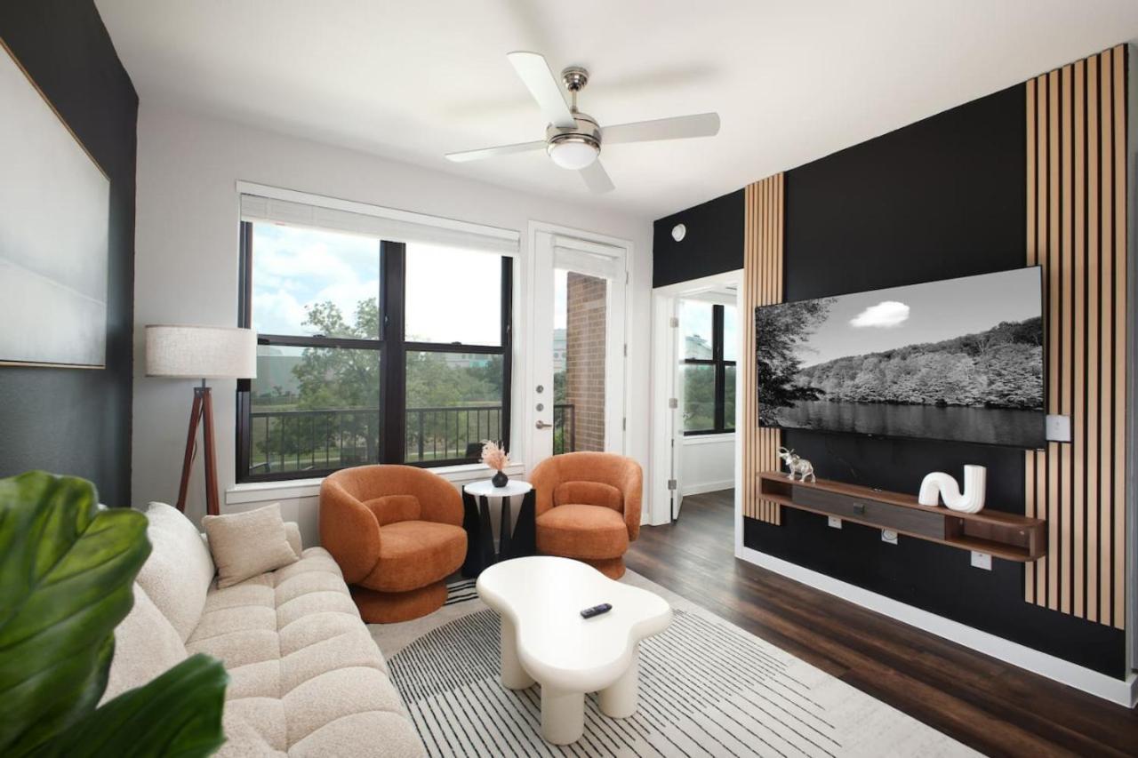 Modern 2br-w Prkng, Near Rvrwalk, Dome & Conv Ctr Apartment San Antonio